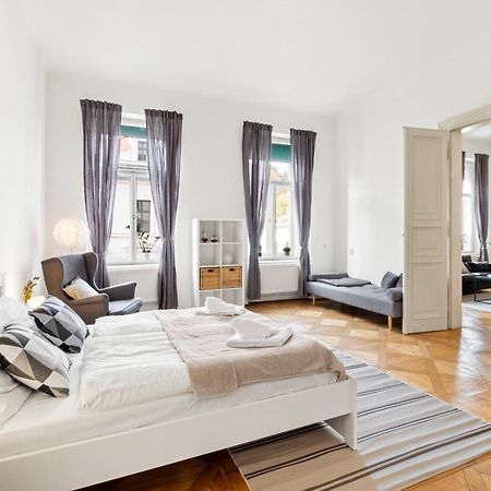 Prague Hotel Apartments Exteriör bild